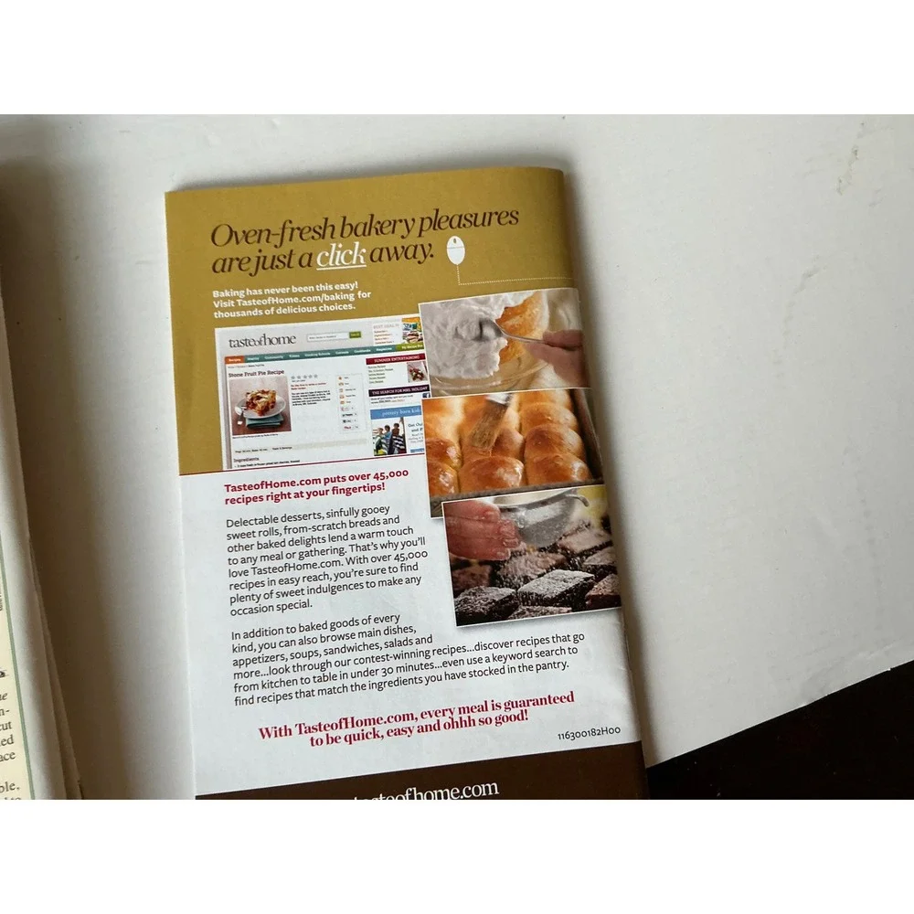 Taste of Home Vintage Y2K Cookbook Magazine Lot Baking Holiday Recipes Set of 7